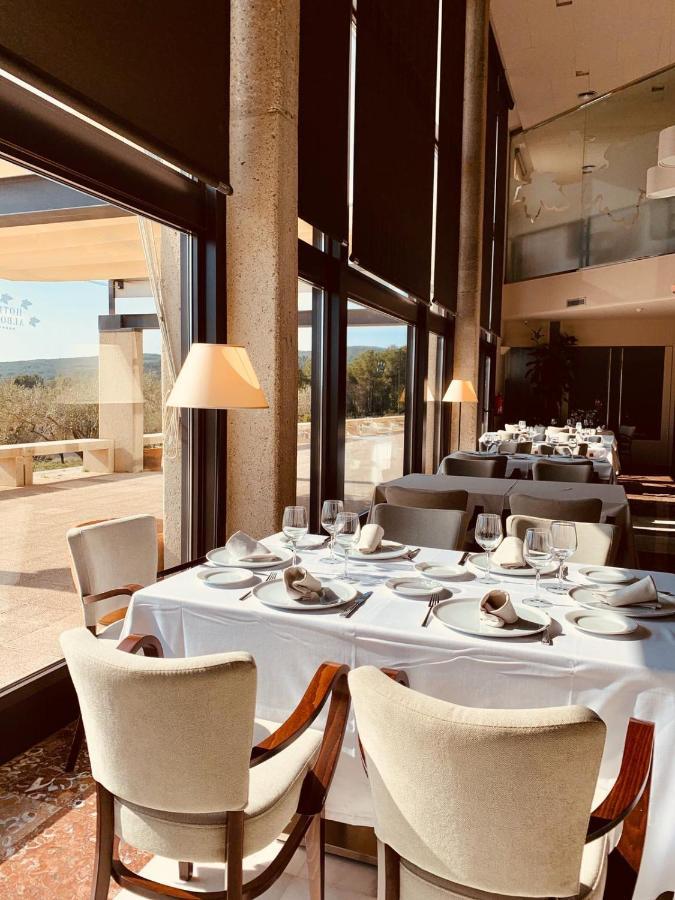 - Country Boutique Hotel