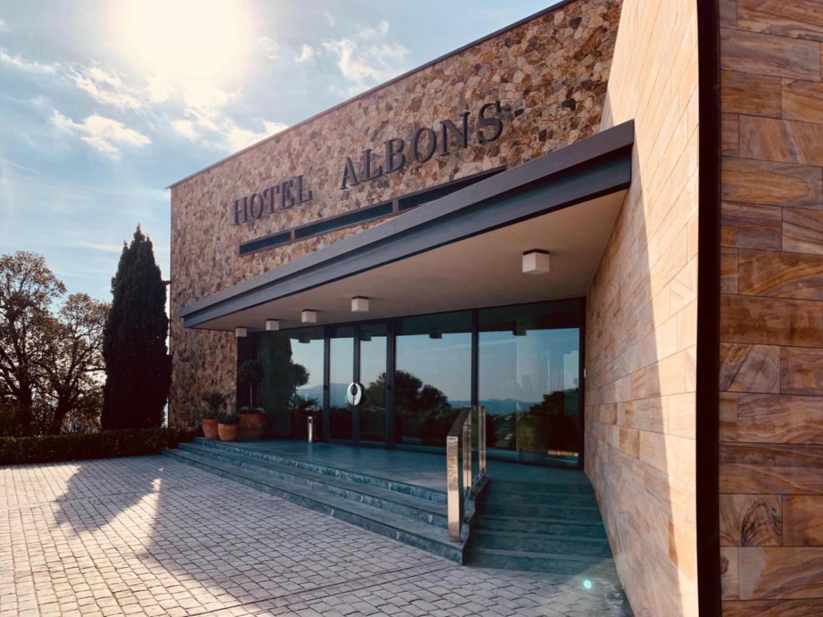 - Country Boutique 4* Albons
